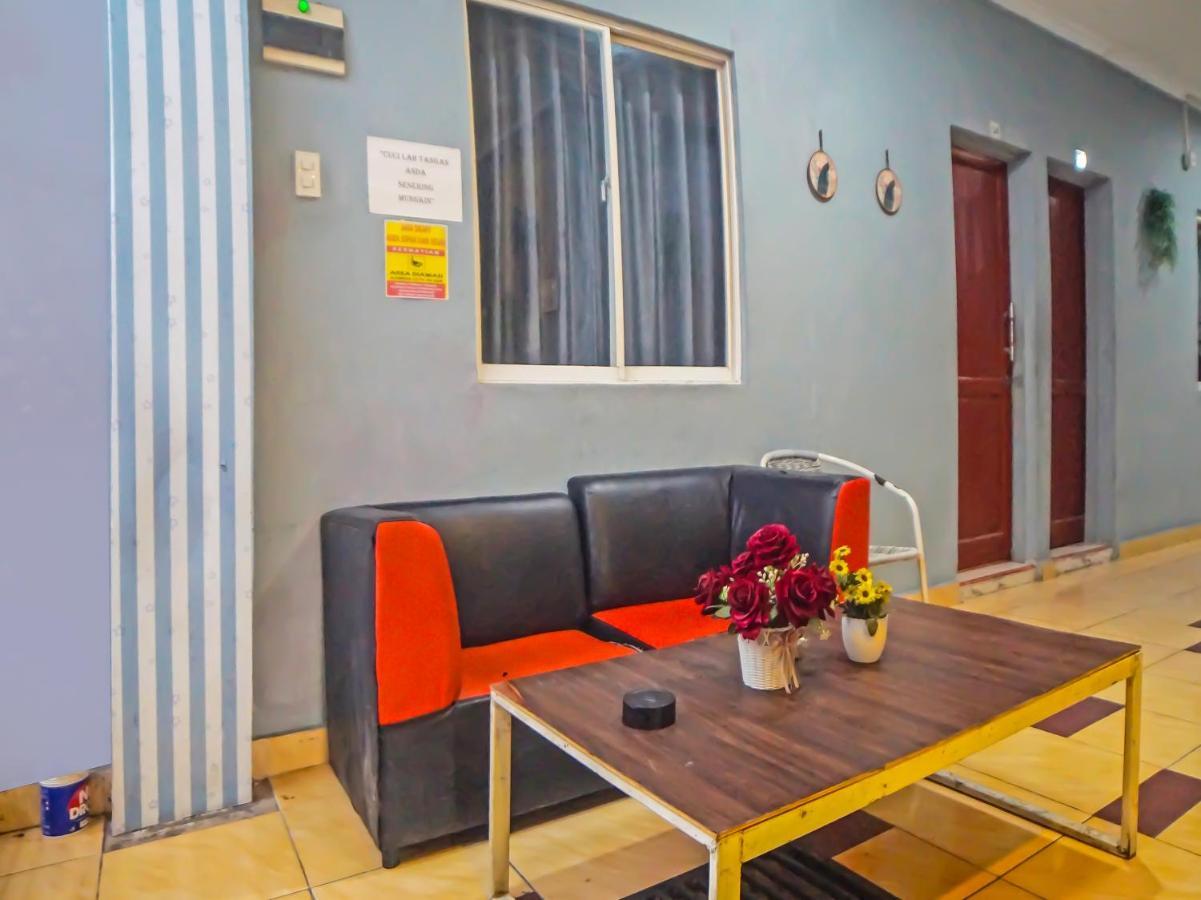 Oyo 990 Stadion Residence Syariah Medan Zewnętrze zdjęcie