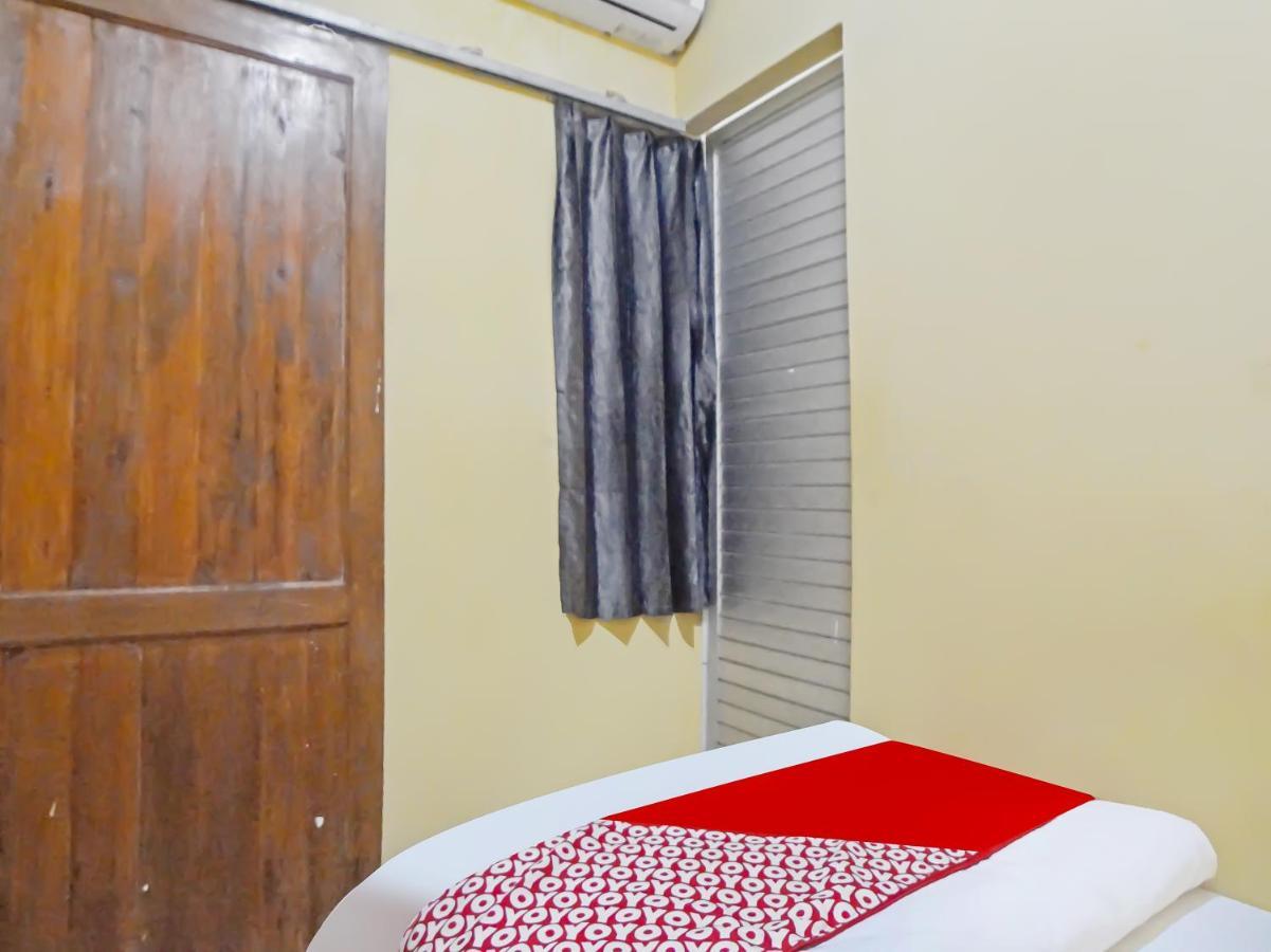Oyo 990 Stadion Residence Syariah Medan Zewnętrze zdjęcie